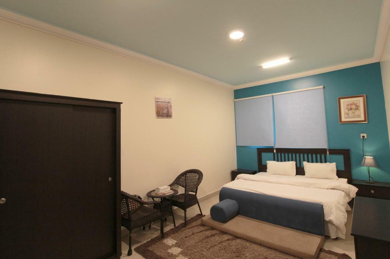 Al Qaswaa Furnished Apartements 버레이다 외부 사진